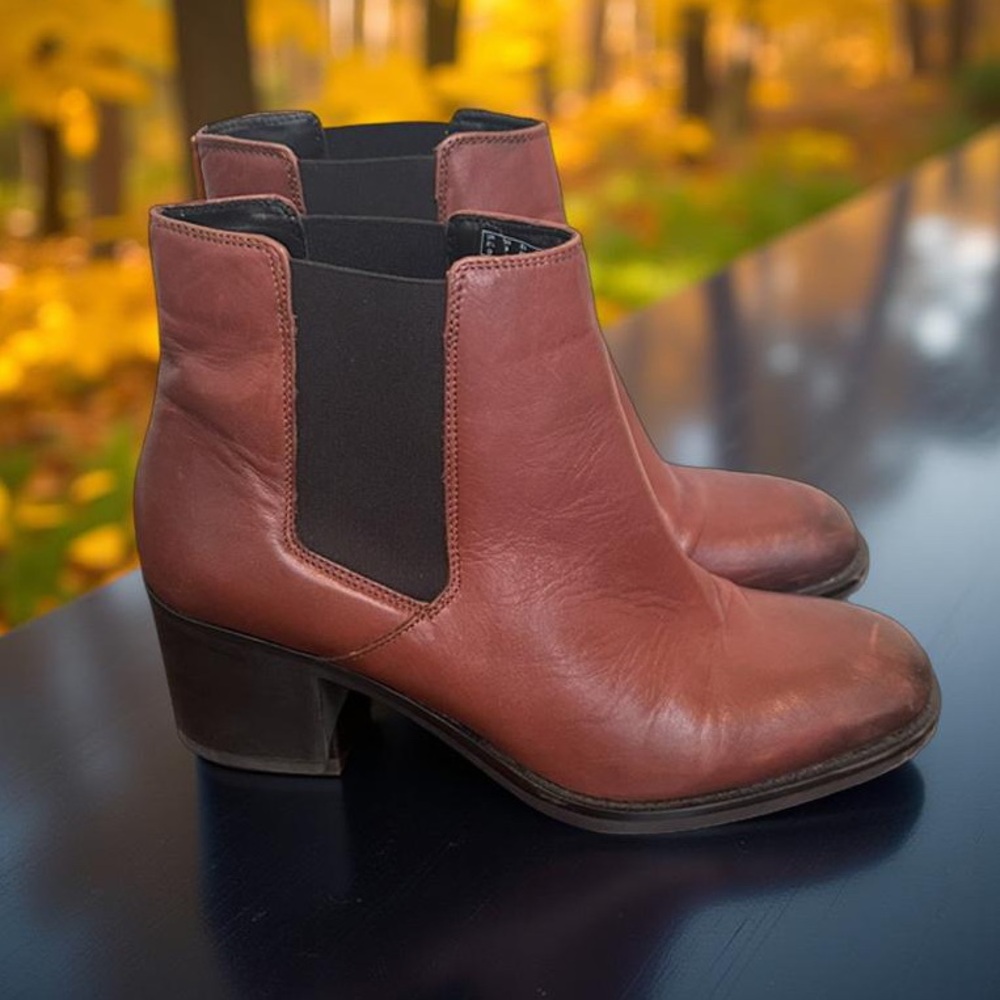Clarks Mascarpone Bay Brown Leather Chelsea Ankle Boots